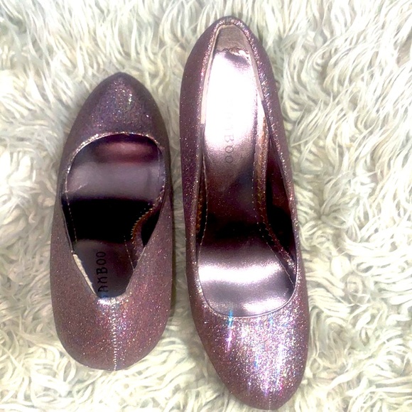 Bamboo like new pewter colored shiny high shoes size 7.5 - Picture 7 of 7
